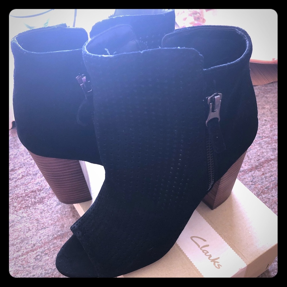 Jessica Simpson booties size 7.5